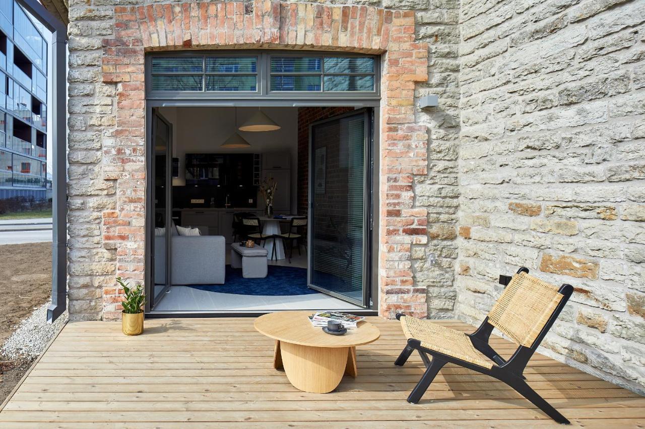 Appartamento High Ceiling Loft With Its Own Backyard And A Terrace Reval Esterno foto